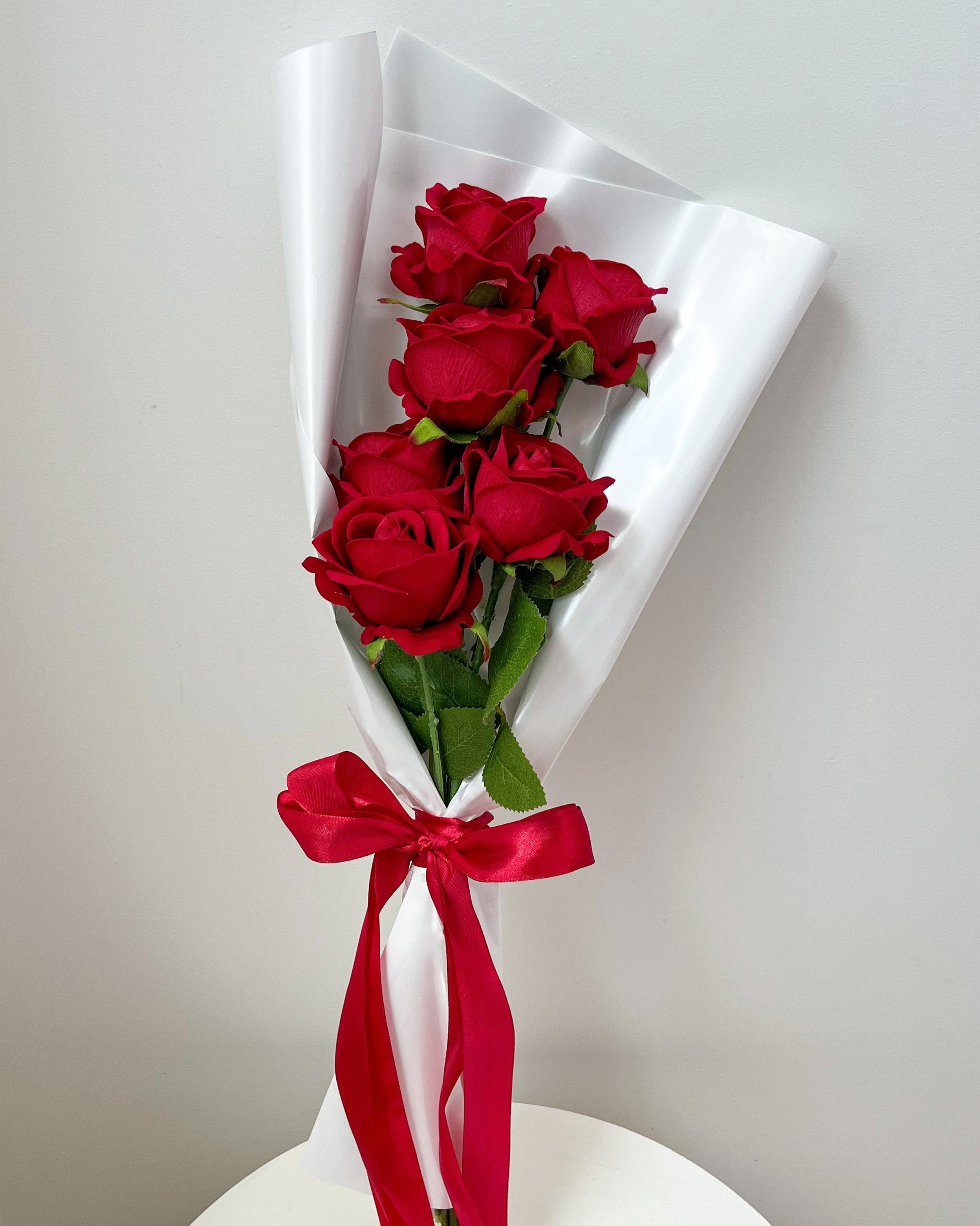 PREMIUM RED VELVET ROSE BOUQUET